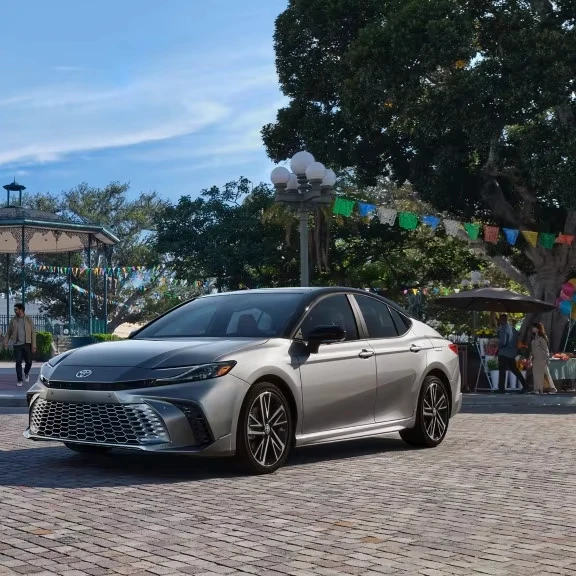 Китайские гибридные автомобили на yota Camry новая модель 2024 Новый энергетический автомобиль из Китая в гибридный Awd Sedan для продажи Tyota Camr
