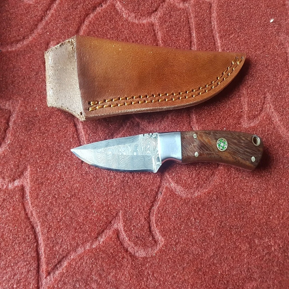 
DAMASCUS STEEL RANDOM PATTERN HUNTING KNIFE WITH WOOD HANDLE STEEL SPACER AND MOSAIC PIN 