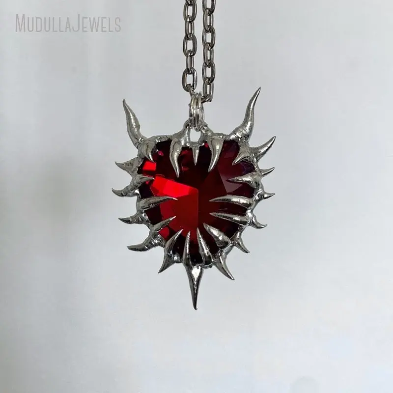 NM47393 Soldered Jewelry Red Glass Crystal Heart Shape Thorn Pendant Cyber Grunge Y2K Stainless Steel Necklace Halloween Gift