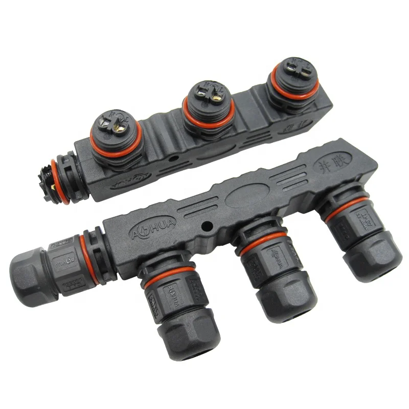 1 Input 2 3 4 Outputs IP67 IP68 Cable Splitter Nylon F Shaped Connector