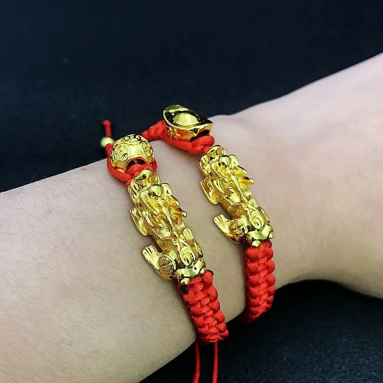 Unisex  Wristband Wealth Health Good Luck Charm Pixiu Bracelet  Feng Shui Red Rope Braided Bracelet for Women Men