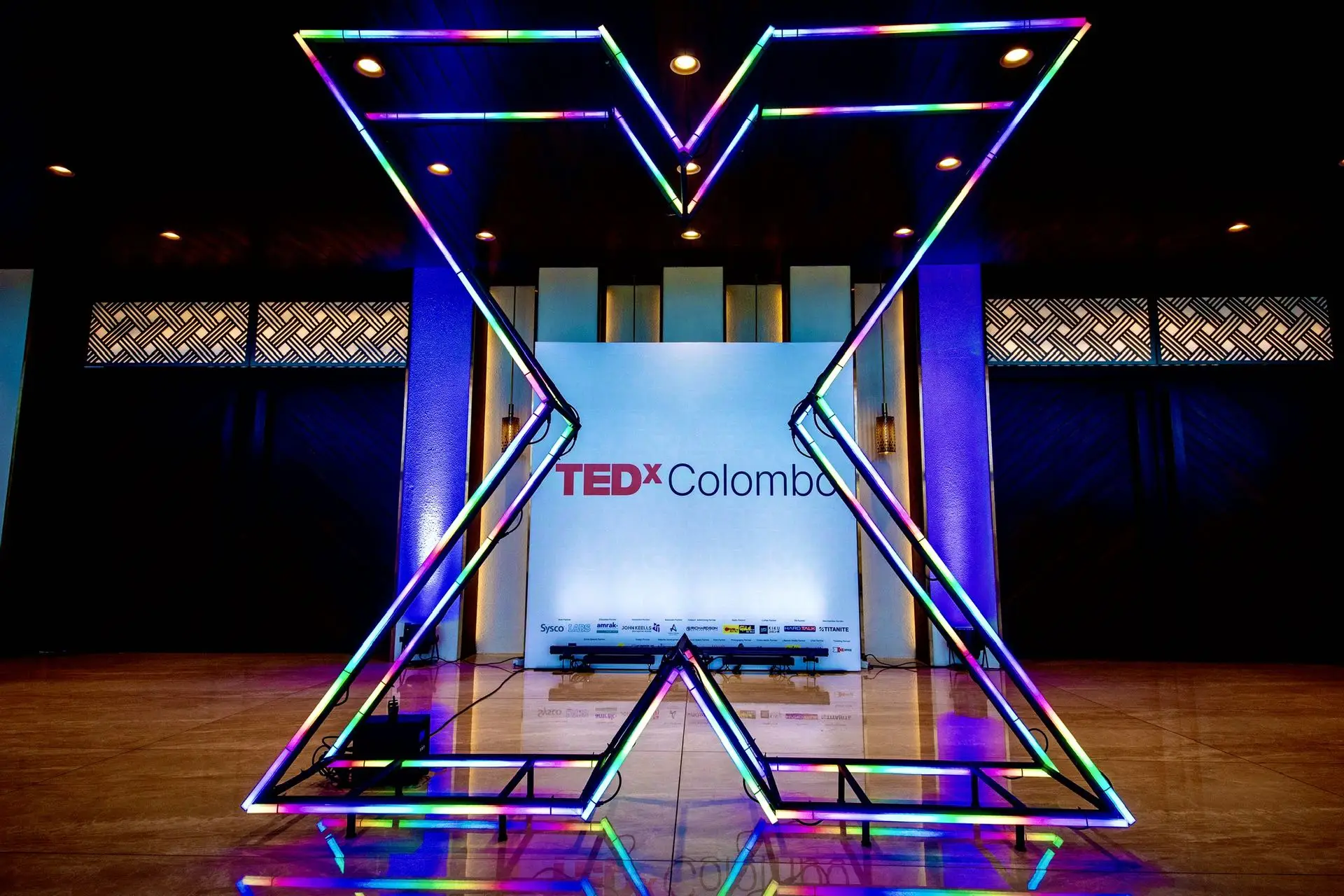 led pixel stick arbitrary design stage led light 5050 RGB 24V ceiling disco lights city night scenes pixel light