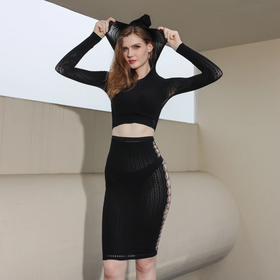 Verified Factory Customized Color Black Nylon Knitted Seamless Long Sleeve Hoodie Short Wrap Hip Skirt Set