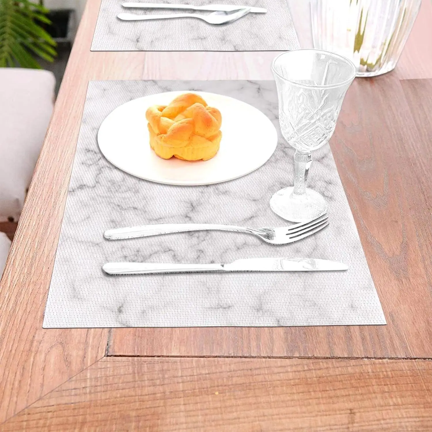 Manufacture Hot Sale Table Placemats PVC Woven Placemats Christmas Place Mats Indoor Dining Mat Set For Birthday Party