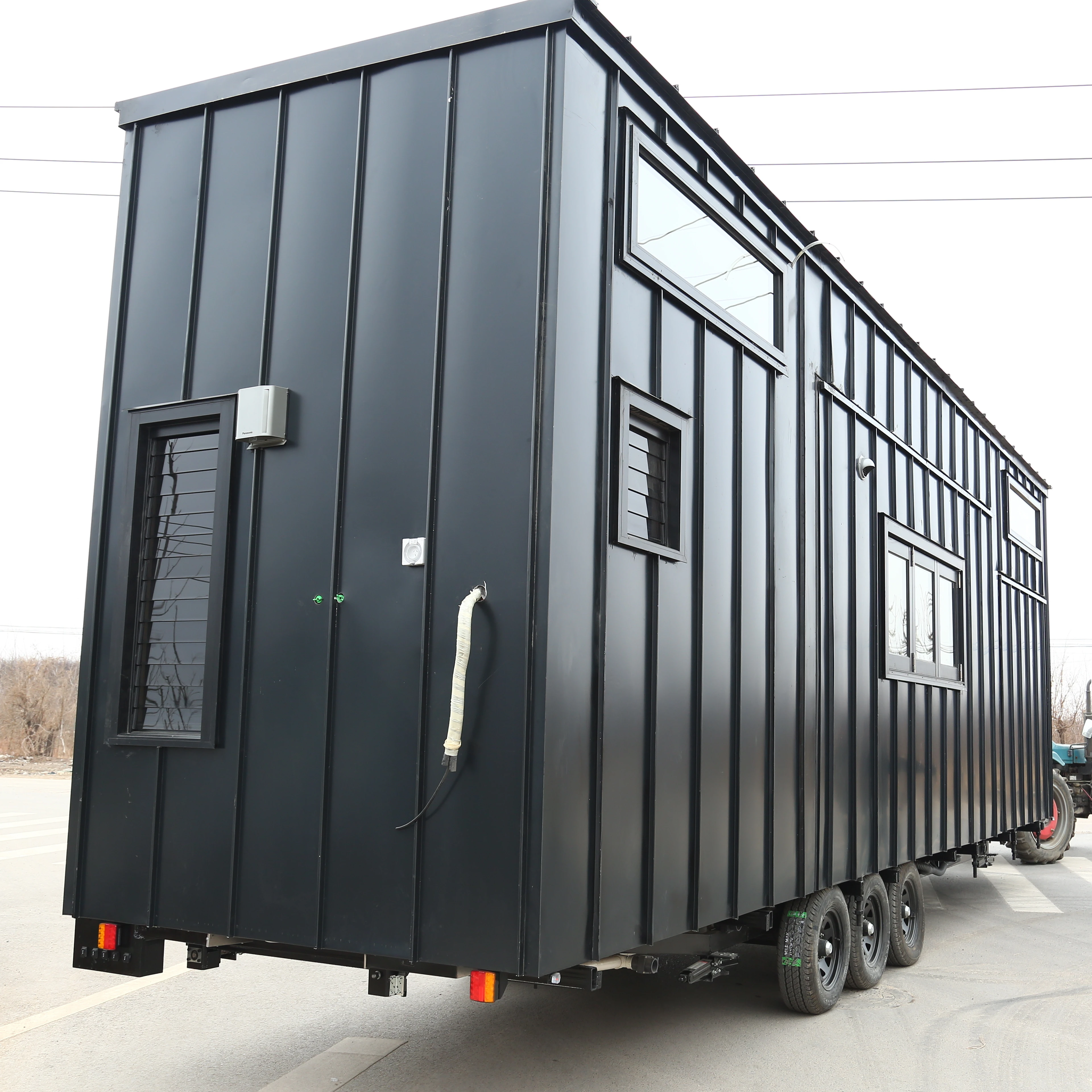 TINY HOUSE ON WHEELS YUNGMING