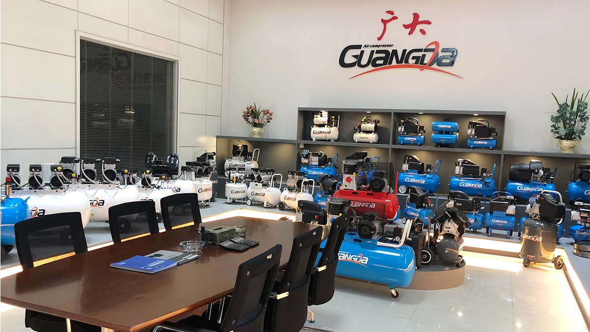 Top supplier high quality cheap industry air compressor with gasoline engine 10HP 250L