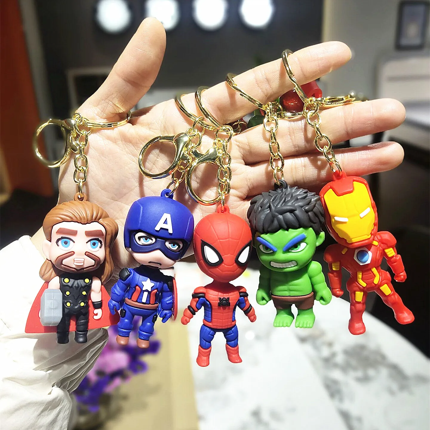 2024  New cartoon The Avengers doll keychain creative car keychain captain Hulk bag pendant