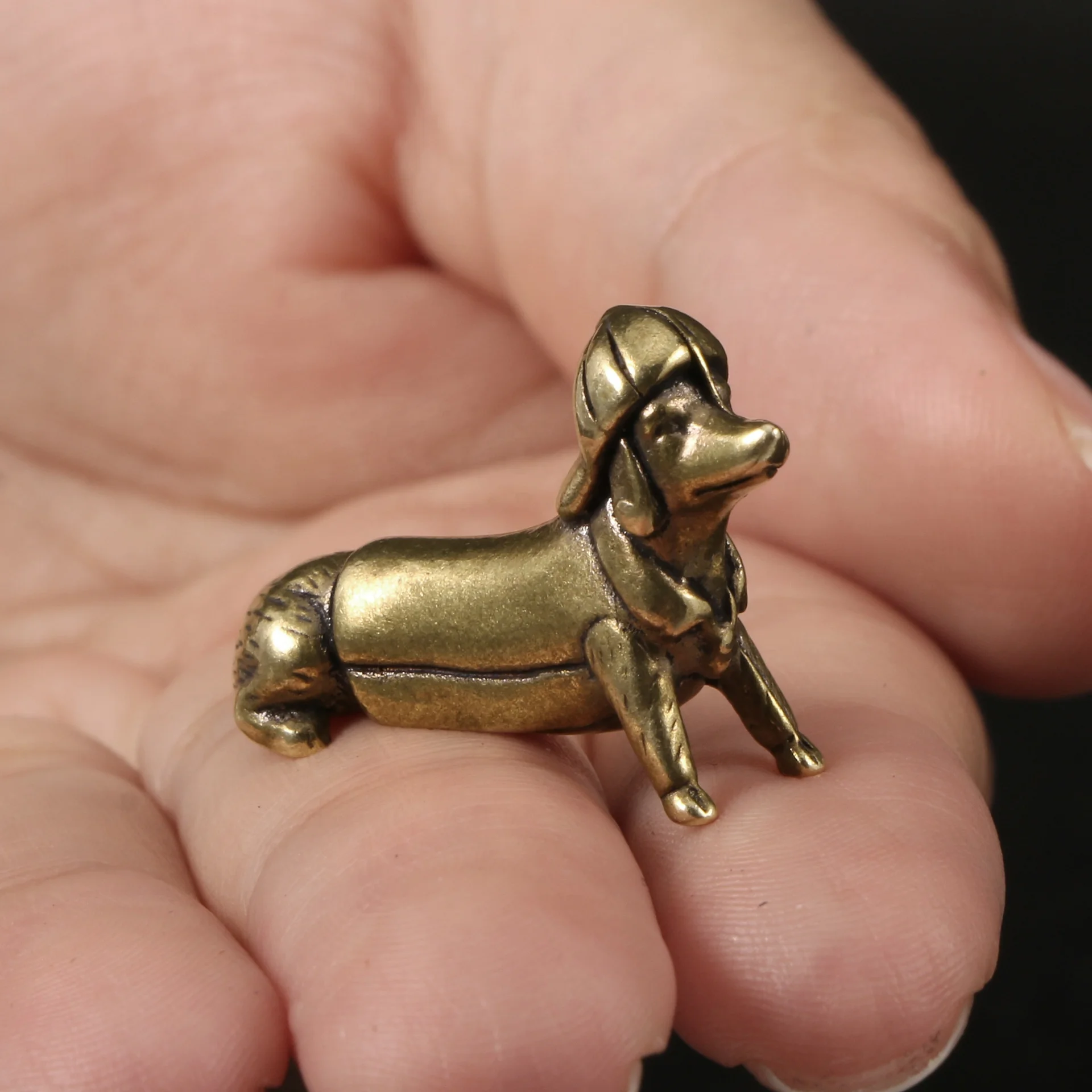 Brass material made of puppy ornaments cute dog zodiac dog bronze figurine toys.