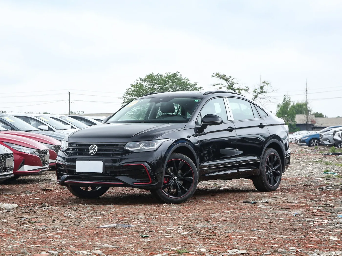 Бензиновый автомобиль VOLKSWAGEN TIGUAN X 2023 в наличии модель 380T 4wd флагманская версия популярная машина для продажи