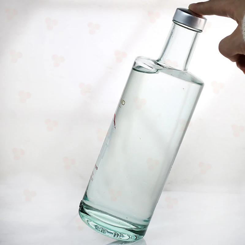 700ml 750ml  Whiskey Spirits Liquor Whiskey Alcohol Tequila Round Glass Bottle With Lid Shrink Wrap Plain top