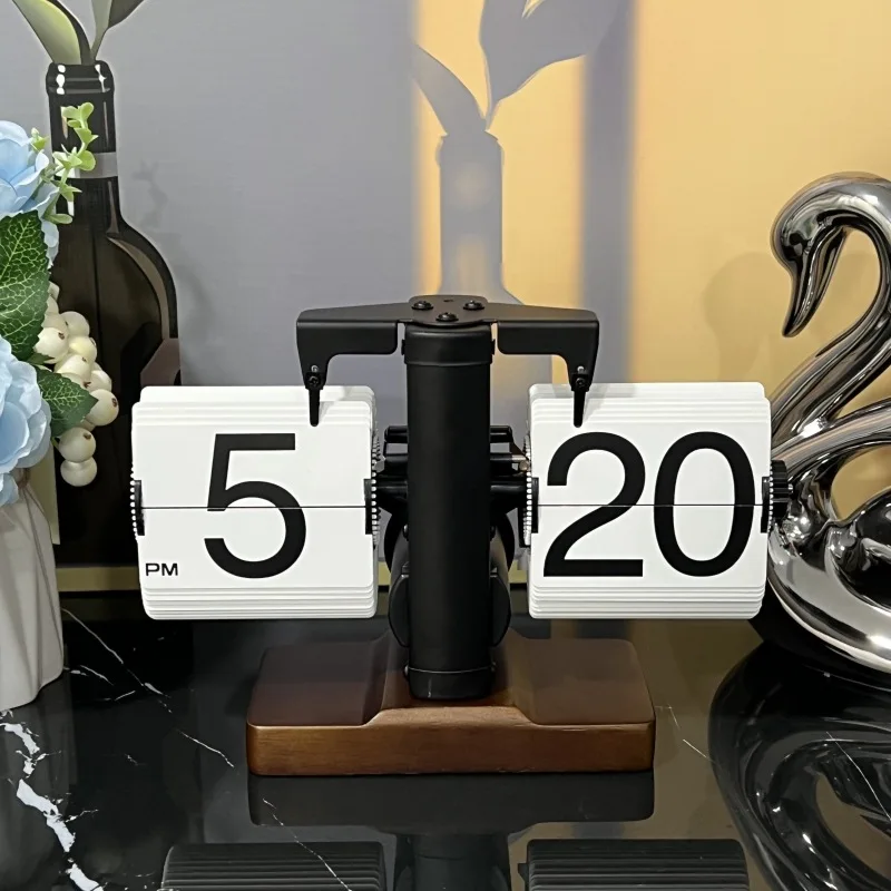 European Best-Selling Vintage Retro Flip Clock Home Minimalist Design