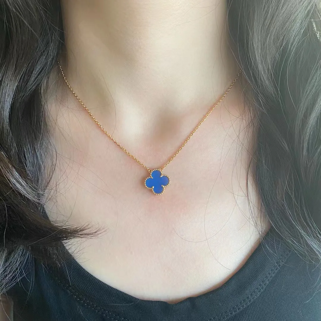 Oem Odm V Gold Four Leaf Clover Necklace 18K Rhodium Plated Pendant Rose Carnelian Agate & White Shell Type Jewelry For Women