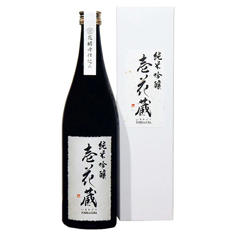 Japanese Ichikagura full and rounded taste beautiful aroma bulk sake