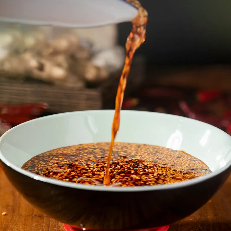 Масло Чили Sichuan Специальное горячее острые растительное масло соус с чили Прямая поставка завода для