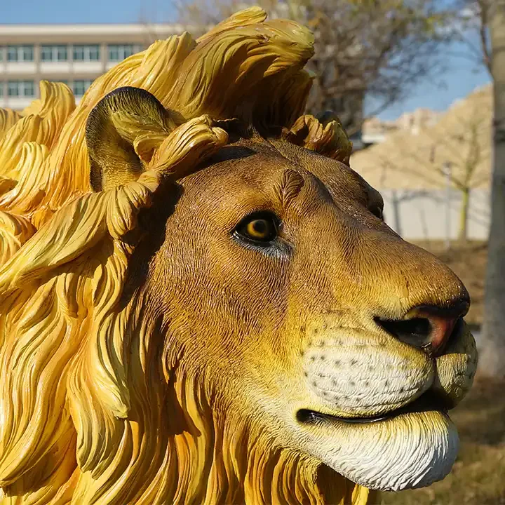 customized life size animal outdoor park decoration large lion sculpture resin craft animal life size lion for sale