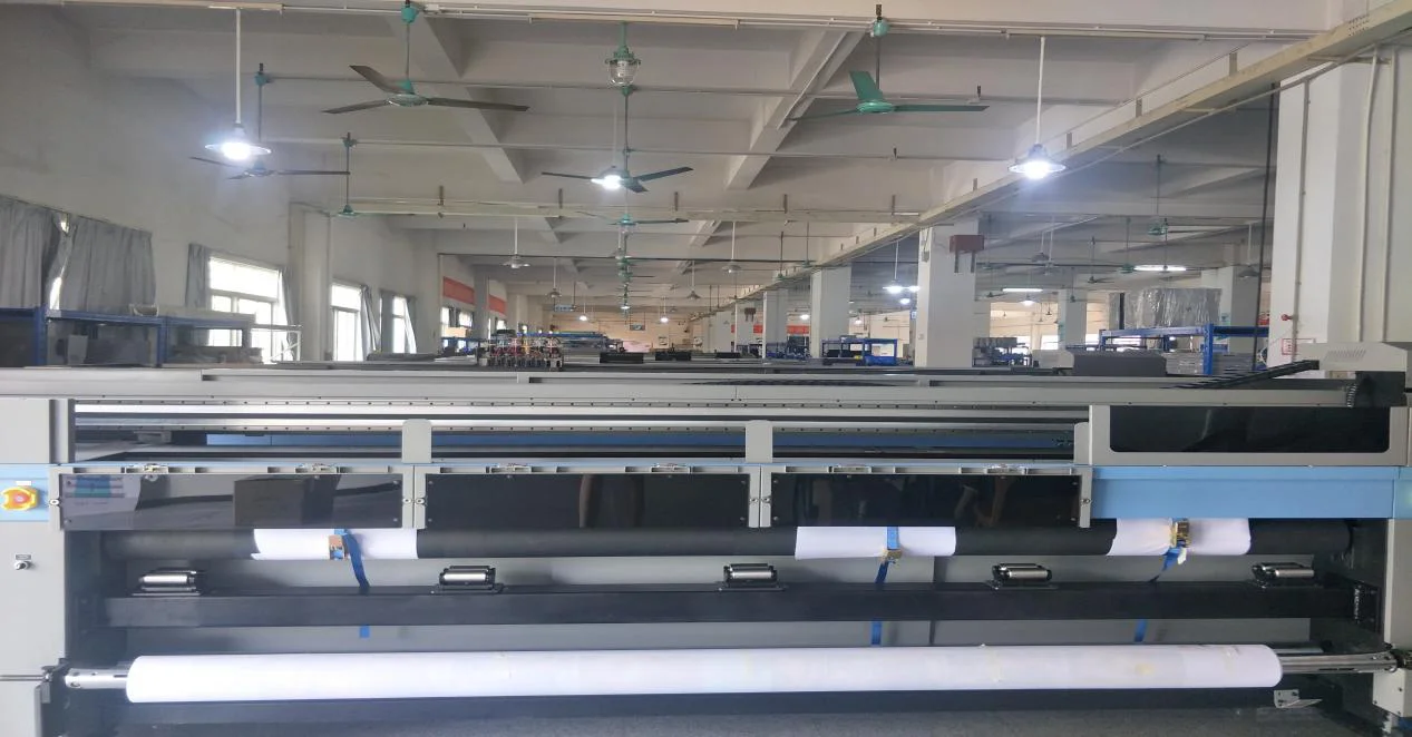 Large Format 3.2m UV Printing Soft Film Backlit Banner Poster Rubber Roller Machine Gen5/6 Head 10ft UV Roll to Roll Printer