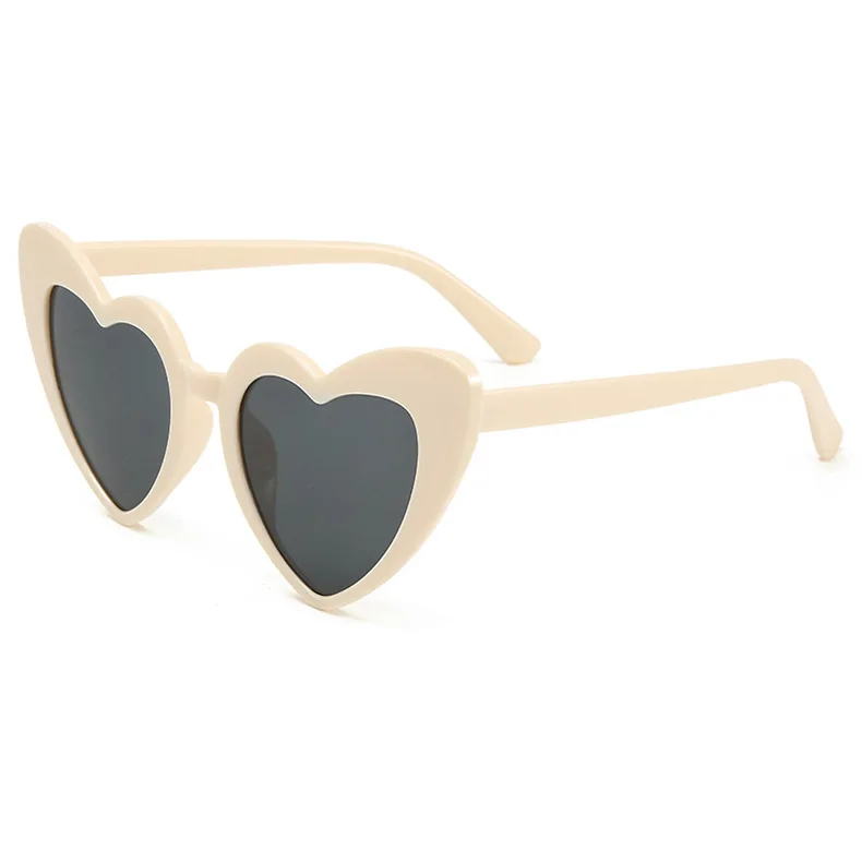 Wholesale Hot fashion heart sun glasses for ladies classic women sunglasses party cute shades cheap gafas de sol Multiple colors