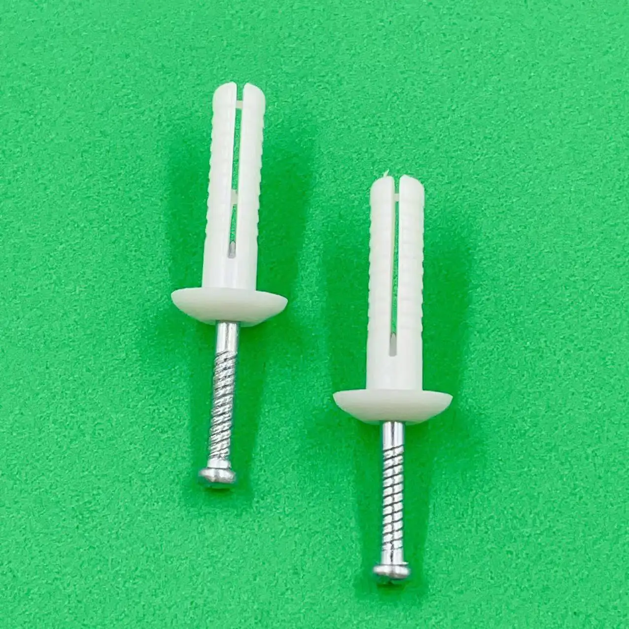 YZ-A003 High quality Round Head Nylon Hammer-in nail Plug 6X25