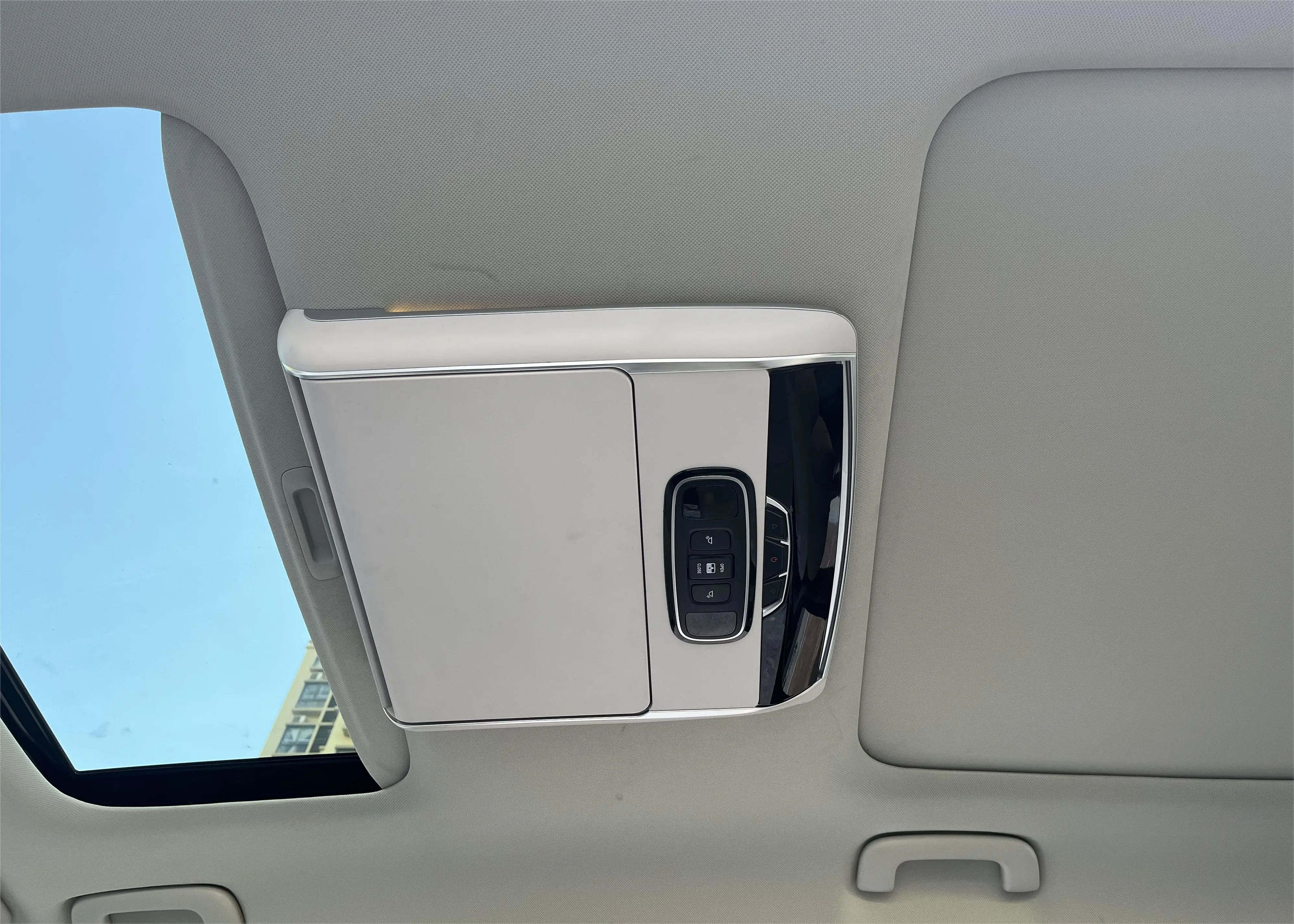 15.6' Car Overhead motorized Monitor for Hyundai Custo/Kia Carnival Screen Display 1080P Video HD Digital  Ultra-Thin