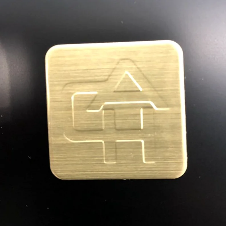 Zinc alloy logo badge nameplate custom metal plates brand logos