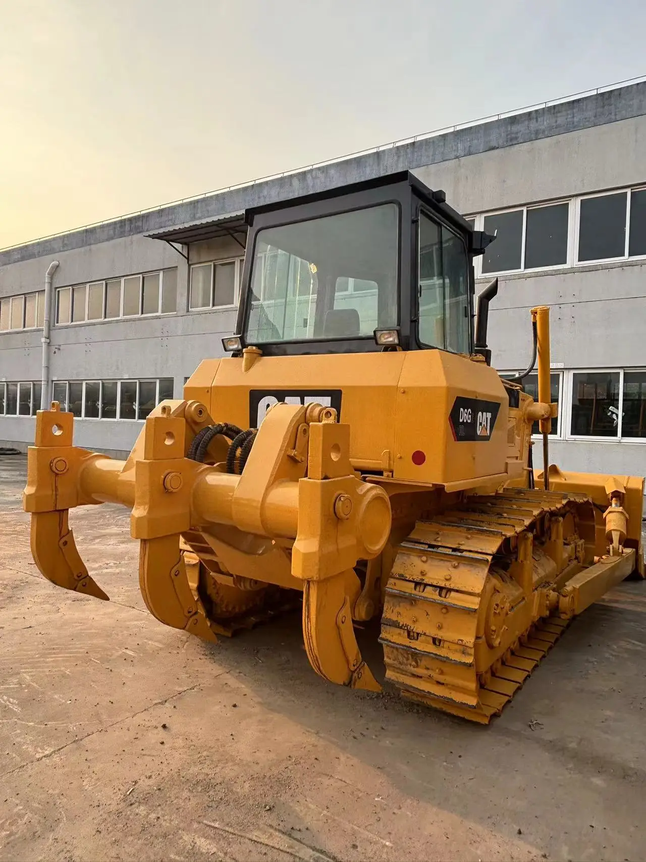 Sale/Used CAT D6G DOZER in low price D6G-2 D6D D6H D7G D8K  Crawler Bulldozers For Construction Works