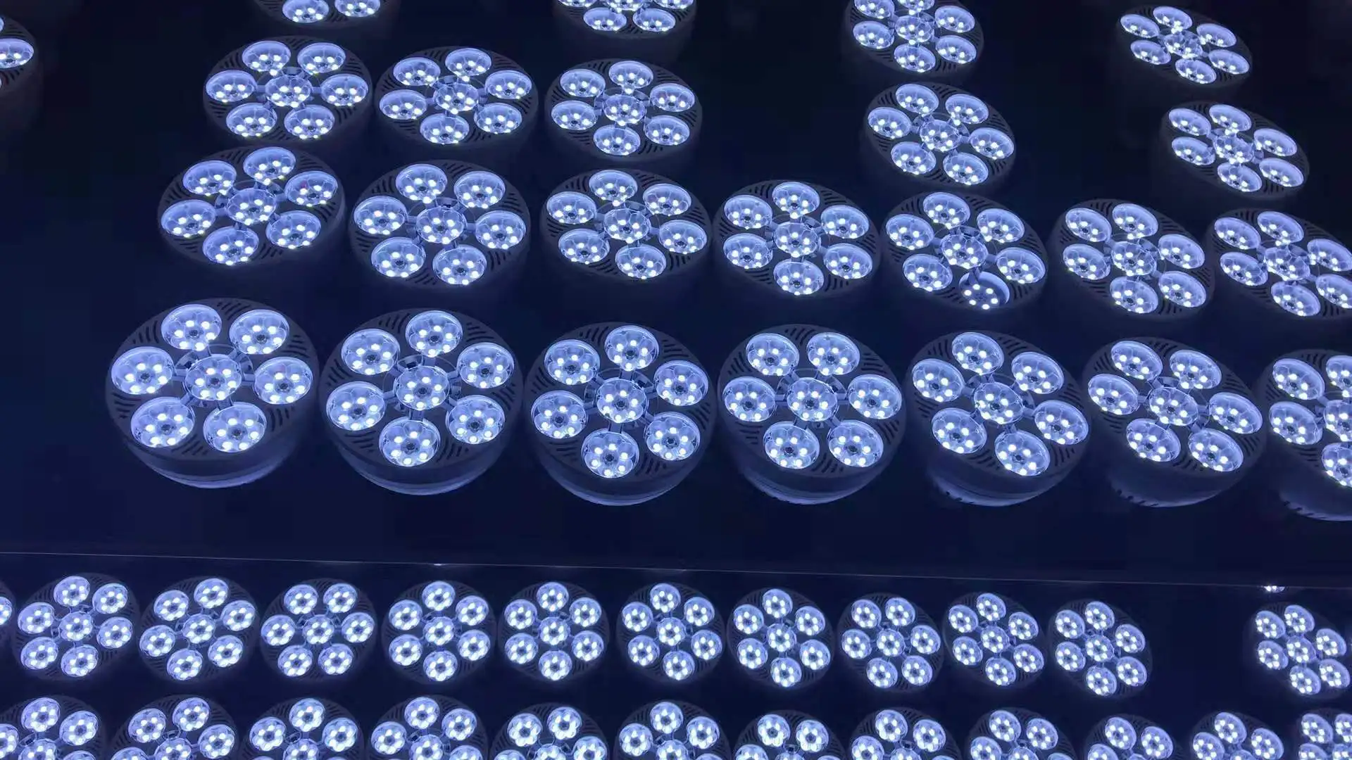 sky blue color par38.jpg