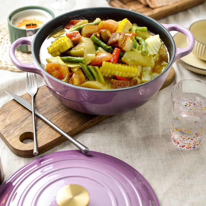 ODM/OEM Wholesale Cooking Pots Cast Iron Sets Cookware Buffet Casserole with Lid
