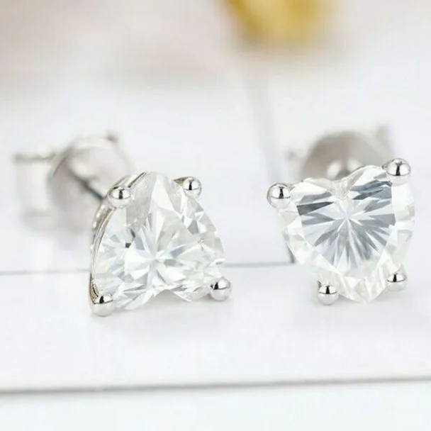 Оптовая продажа белые серьги-гвоздики GRA Moissanite Позолоченные 925 из стерлингового серебра роскошные в форме сердца