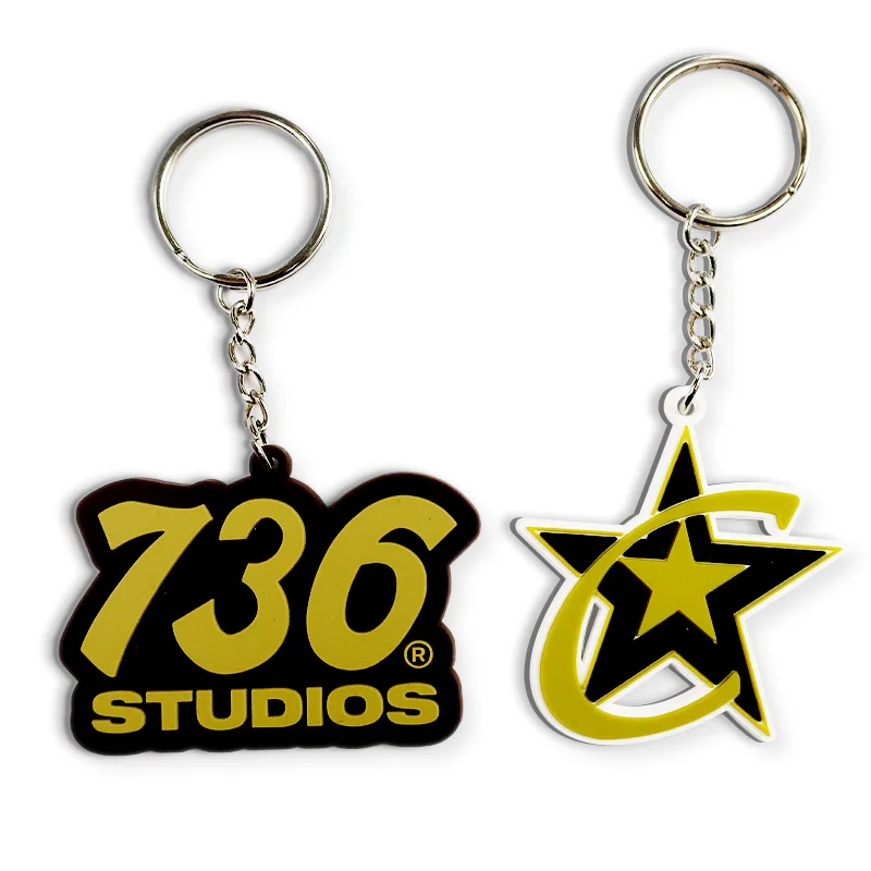 Wholesale 2d3d sport pvc keyrings rubber key chains football soccer club accessories custom logo keychain