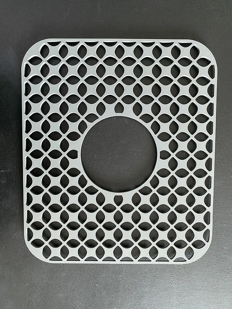 drain hole on the middle.jpg