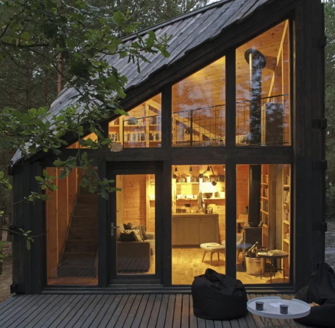 Modern 1 Bedroom Small Prefabricated House 35 Sqm Modular SIPs Panels Factory Price Ready Ship Home B&B Log Cabin