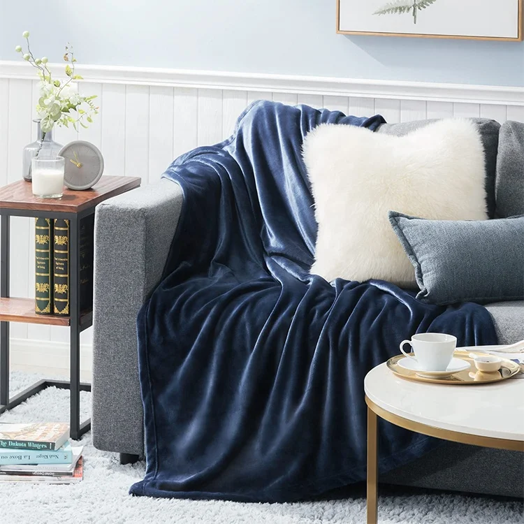 Wholesale polyester custom solid color throw blanket coral flannel fleece blanket