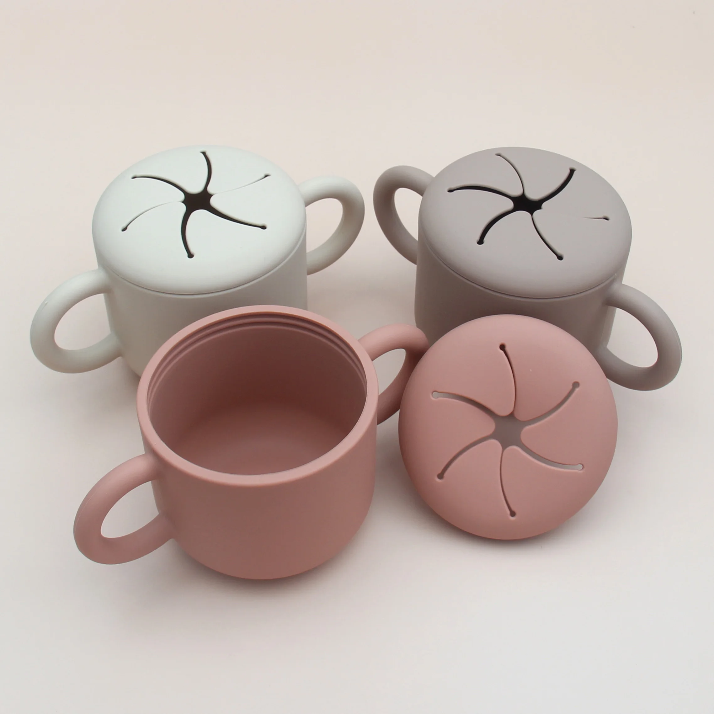 Low MOQ BPA Free Spill Proof Non-Toxic Snack Cup Silicone, Kids Snack Cup Baby, Toddler Silicone Snack Cup with Lid