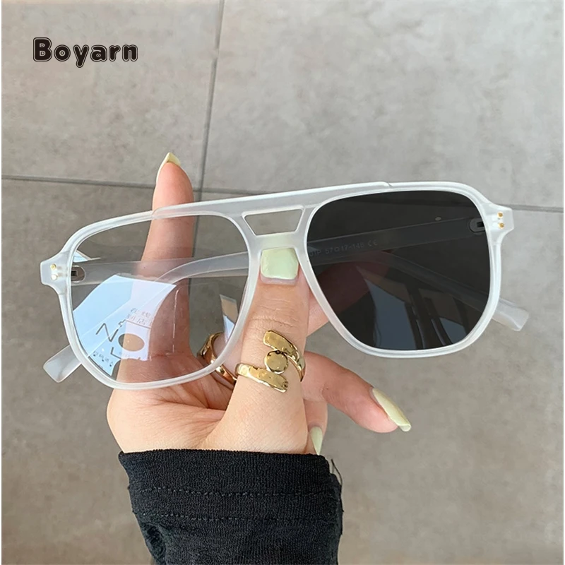 Boyarn New Anti-Blue Light Glasses Photochromic Gradient Gray Eye Frame Double Beam Tr90 Frame Uv400 Sunglasses Shades