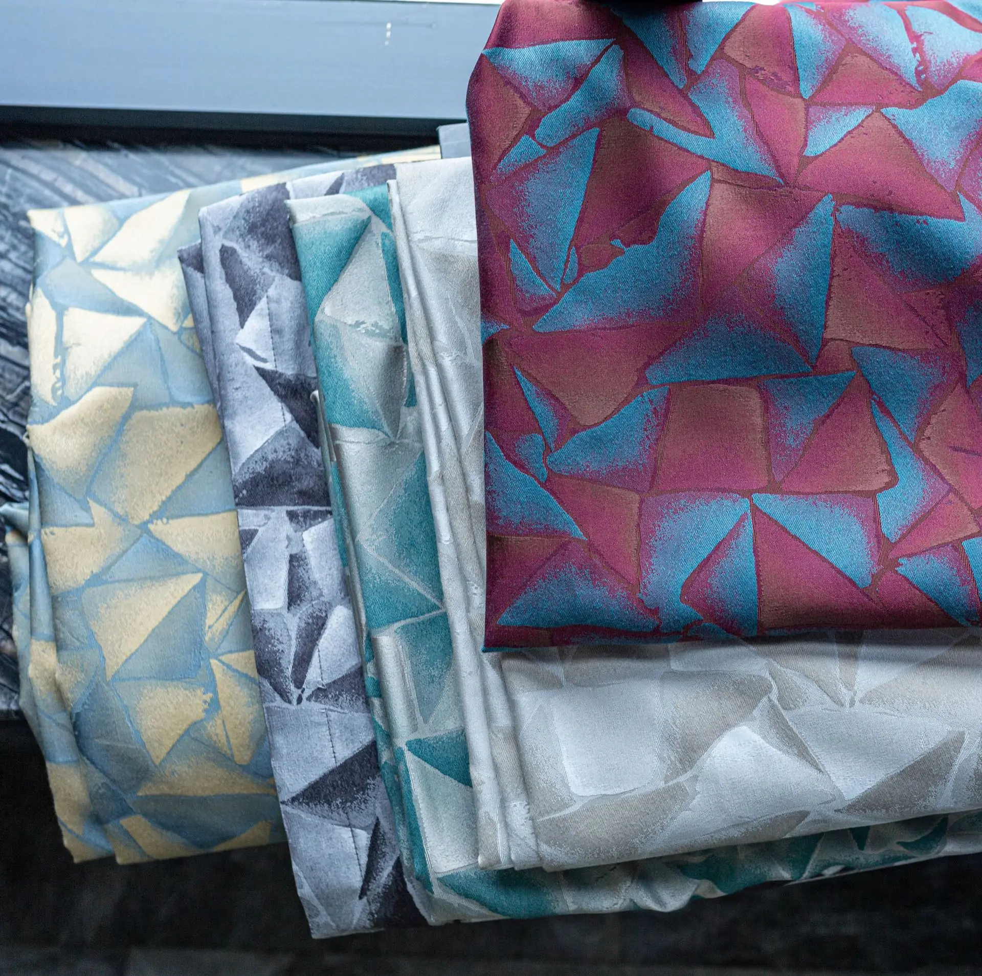 European Light Luxury Modern Silk High-precision Irregular Triangle Jacquard Cloth Finished Curtain