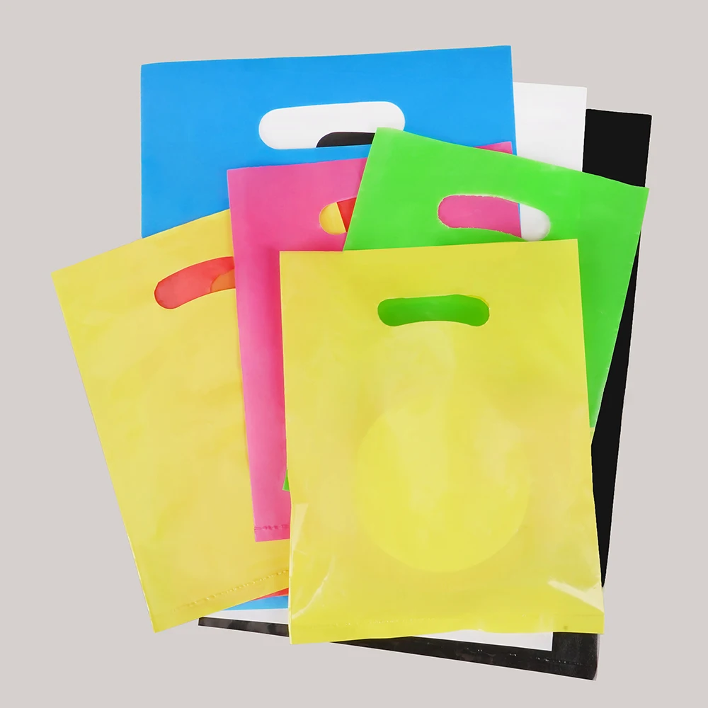 Luxury Custom Shopping Bag PE Plastic Handle Clothes/Gift Packaging Grocery Shopping Features Unique Logo Supermarket Friendly