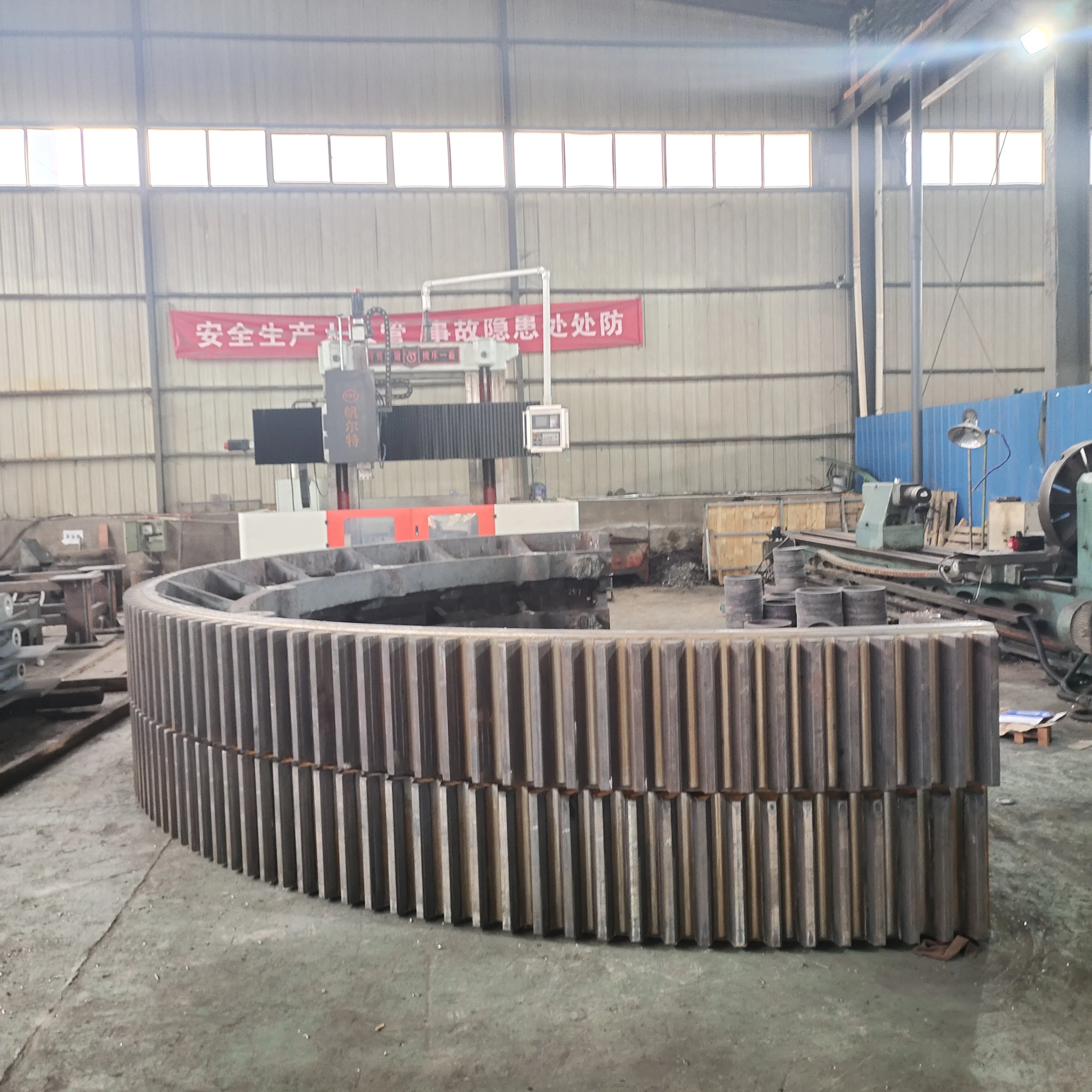 OEM трансмиссионные детали, кованое стальное зубчатое кольцо и Шестеренчатый вал для цементной мельницы