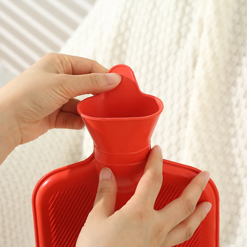 Factory Wholesale Reusable Hot Water Bottles Hand Warmer Hot Water Bottles rechargeable rubber hot water bottle with cover