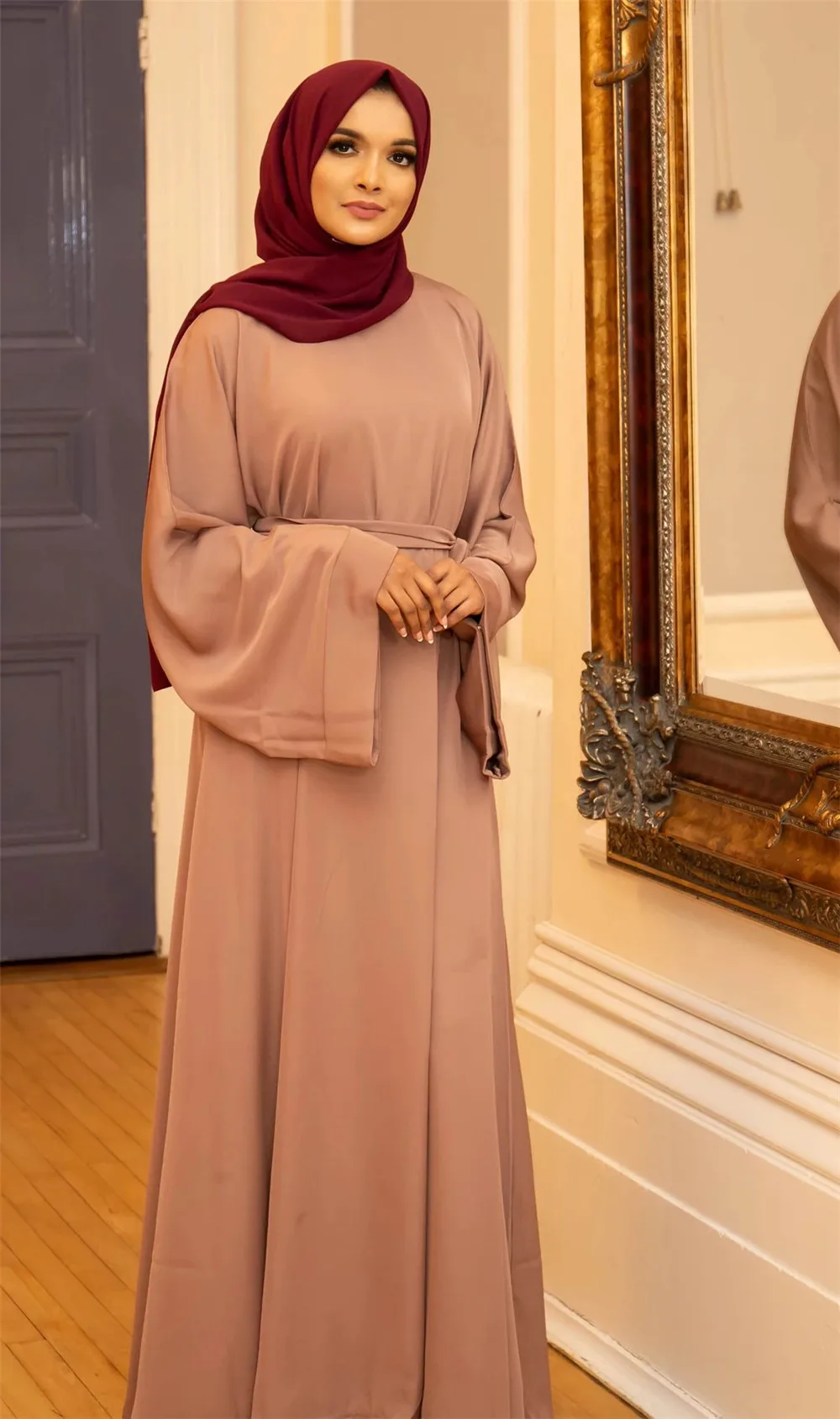 Hot sale in Dubai, Middle East, solid color plus size lace-up Muslim dress