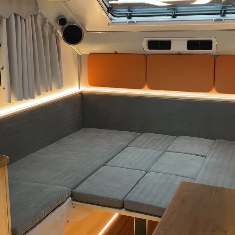 Newly Produce Carbon Fibres Green Energy Motorhome Camper Luxury Caravan 4X4 Caravan With Slide out kitchen