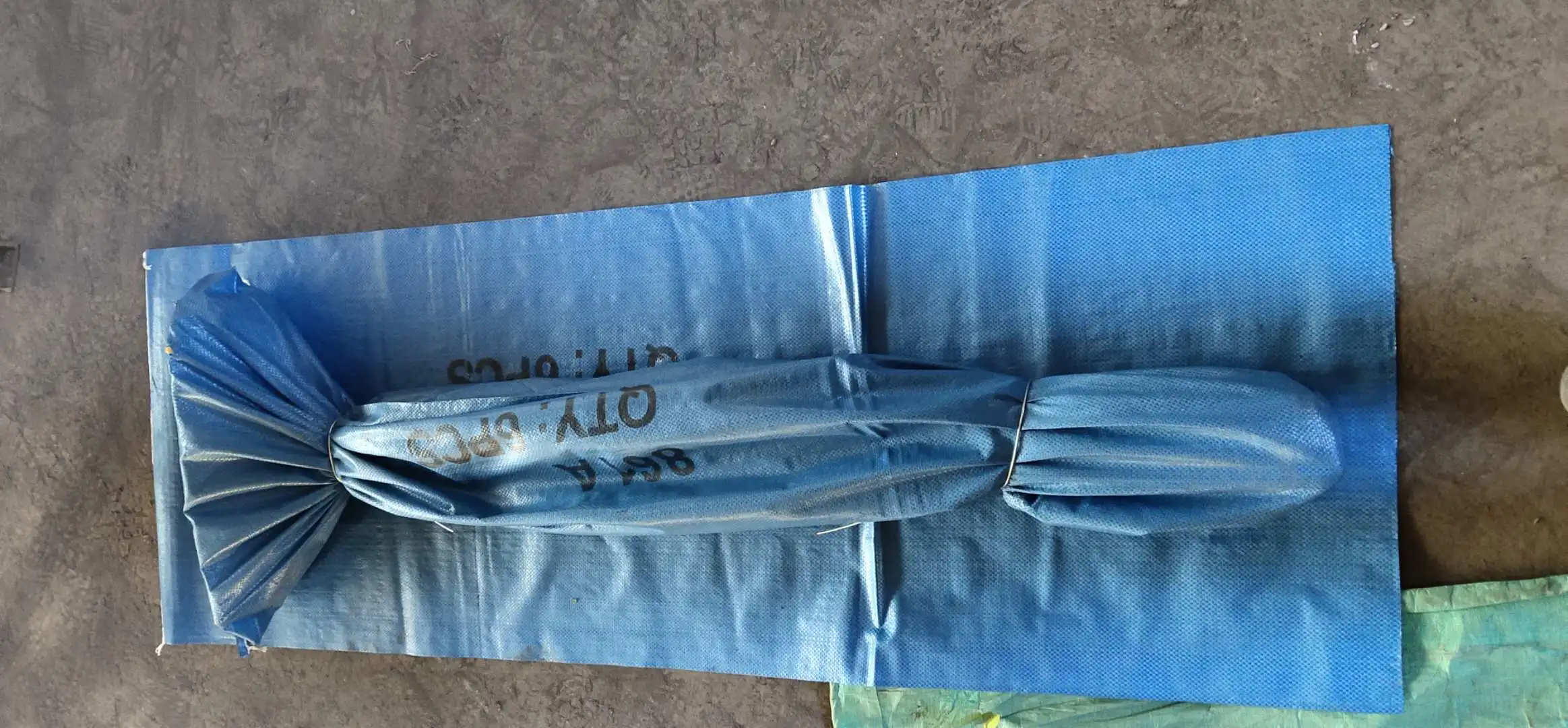 Tangshan производит стальные грабли с металлической ручкой