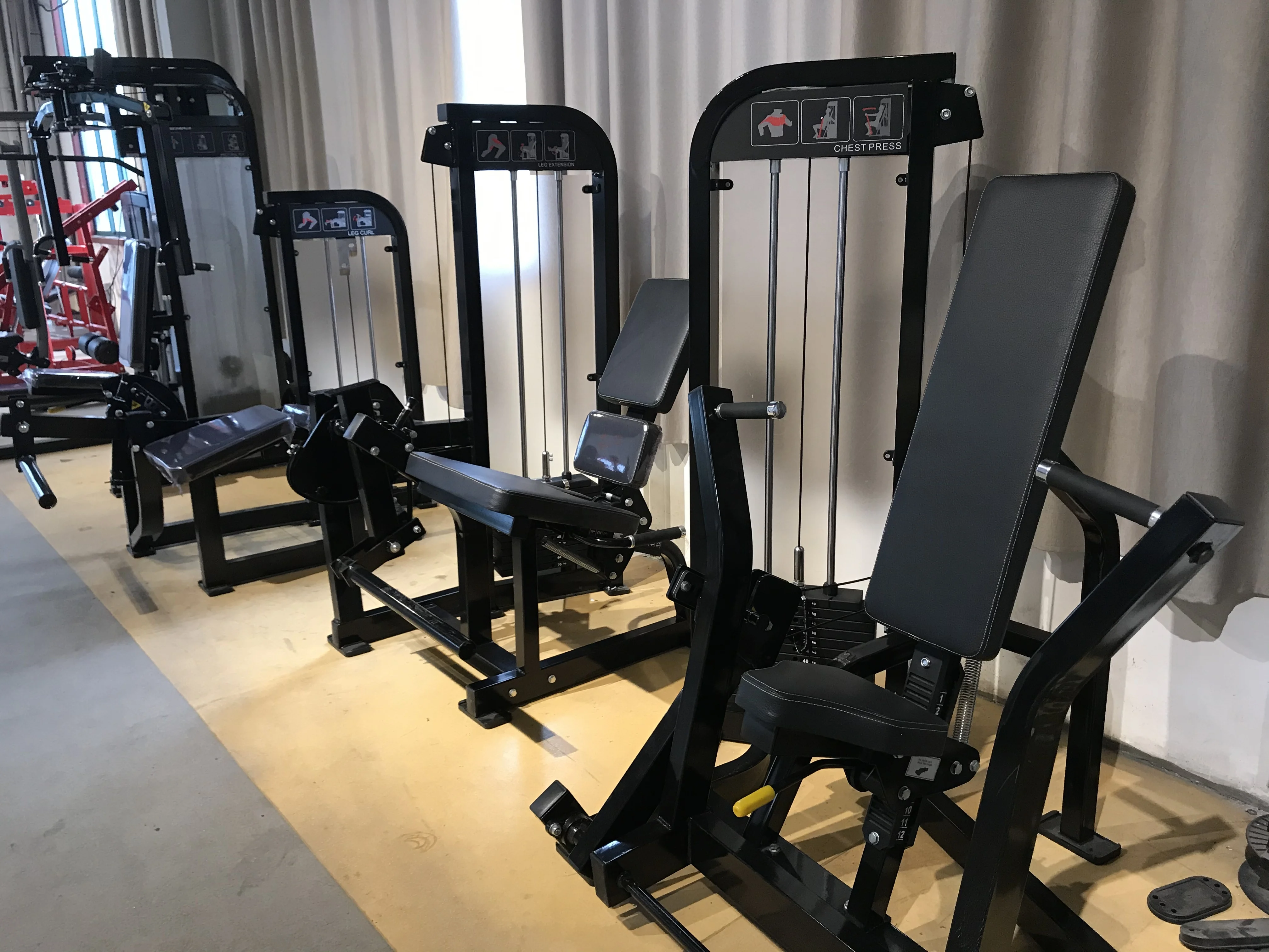 Commercial Gym Loaded Adjustable Seated Dual Function Purpose Leg Extension Leg Curl In One Machine