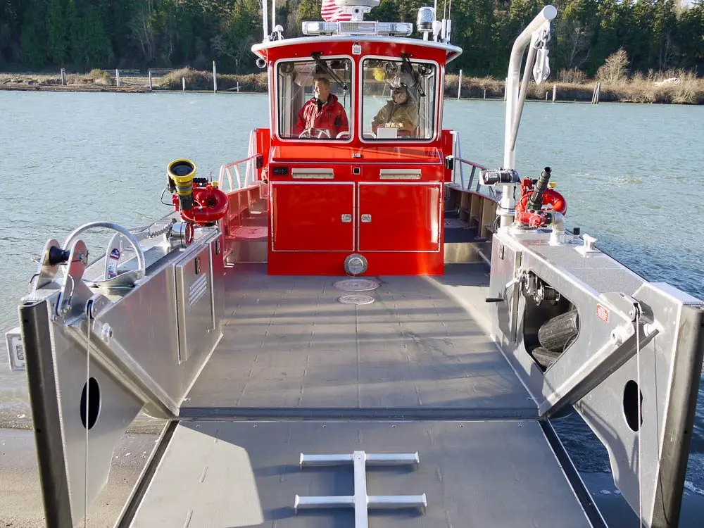 Australian Standard Fully Welded Aluminum Landing Craft Fire Fighting Rescue Pilot Boat for Sea Lake River Use Rowing Boats Sale