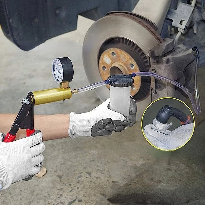 Manual Handheld Vacuum Pump Hose adaptor and Gauges Tester Set Brake Bleeder Kit for Automotive with Adapters Case
