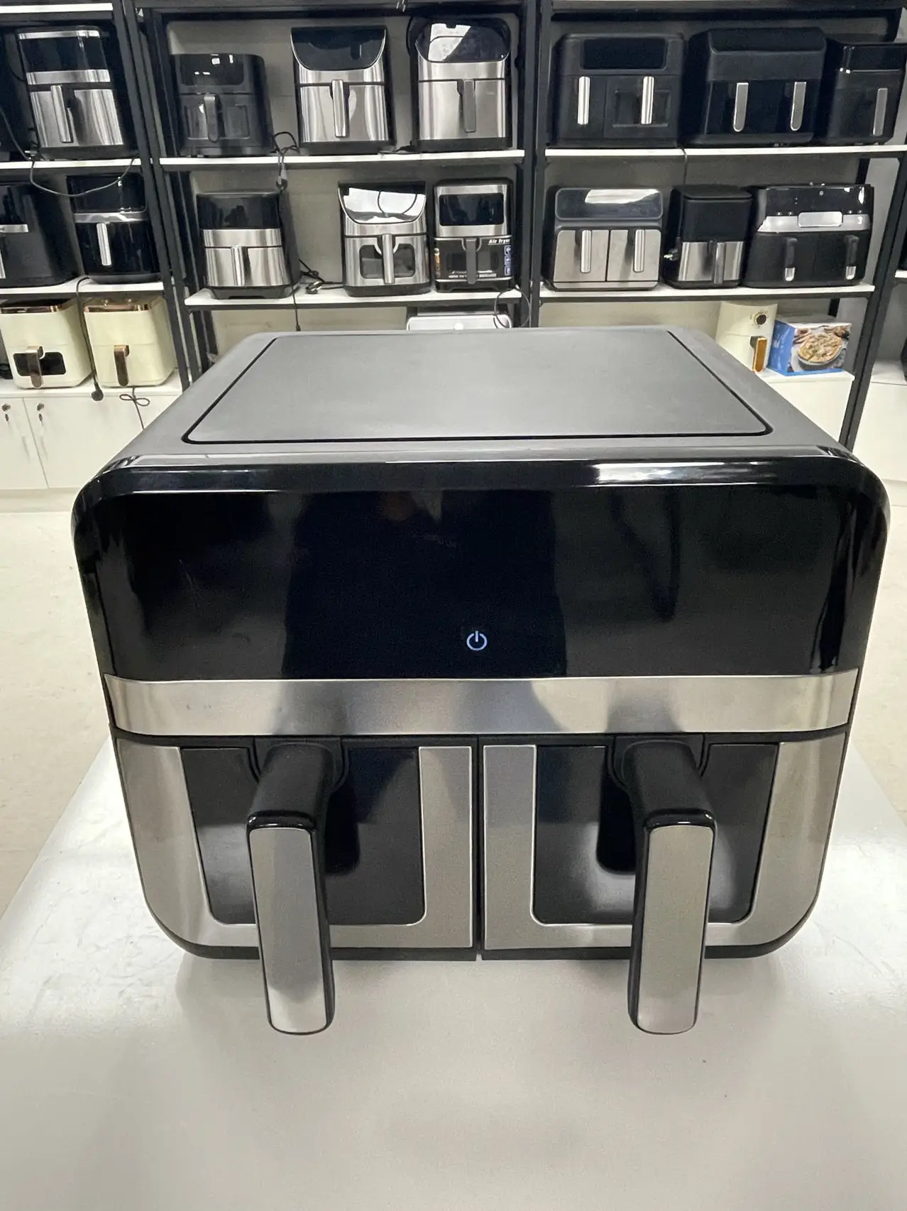 2 in 1 multifunction 4.5L+4.5L double basket air fryer ovens 9L dual smart air fryer with touch screen with 2 Independent window