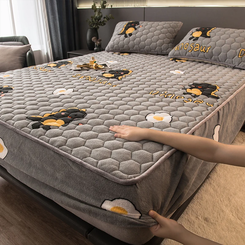 Mattress cover Solid Color Quilted Embossed for Mattress Thick Soft Fitted Sheet Style Mattress Protector Cover