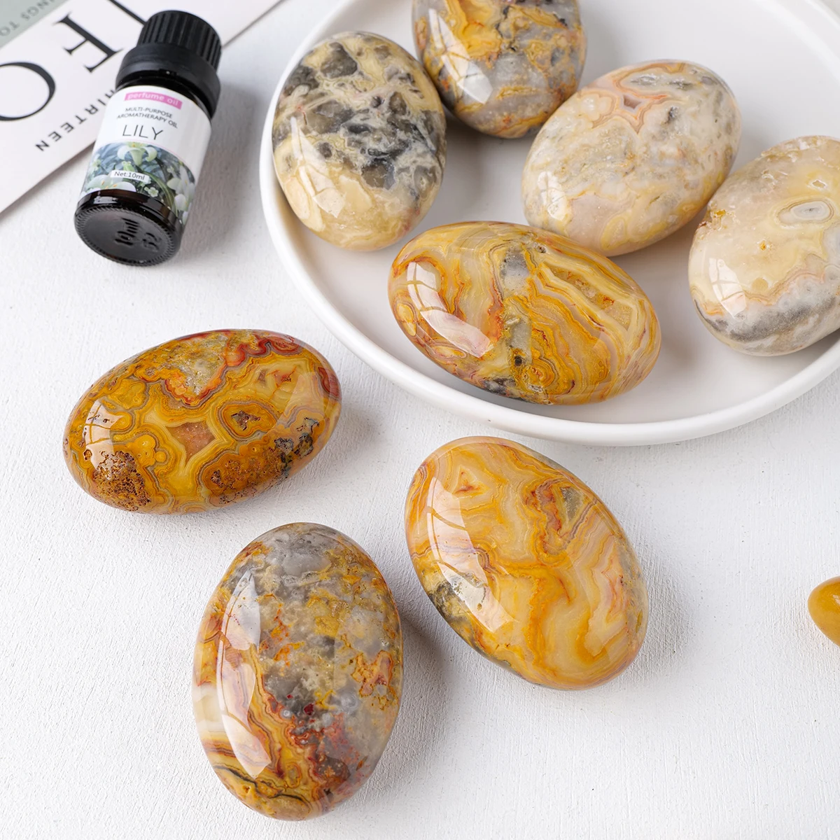 Оптовая продажа драгоценный камень Reiki с кристаллами пальмовые камни 2 дюйма сумасшедшая Агатовая ладонь для украшения