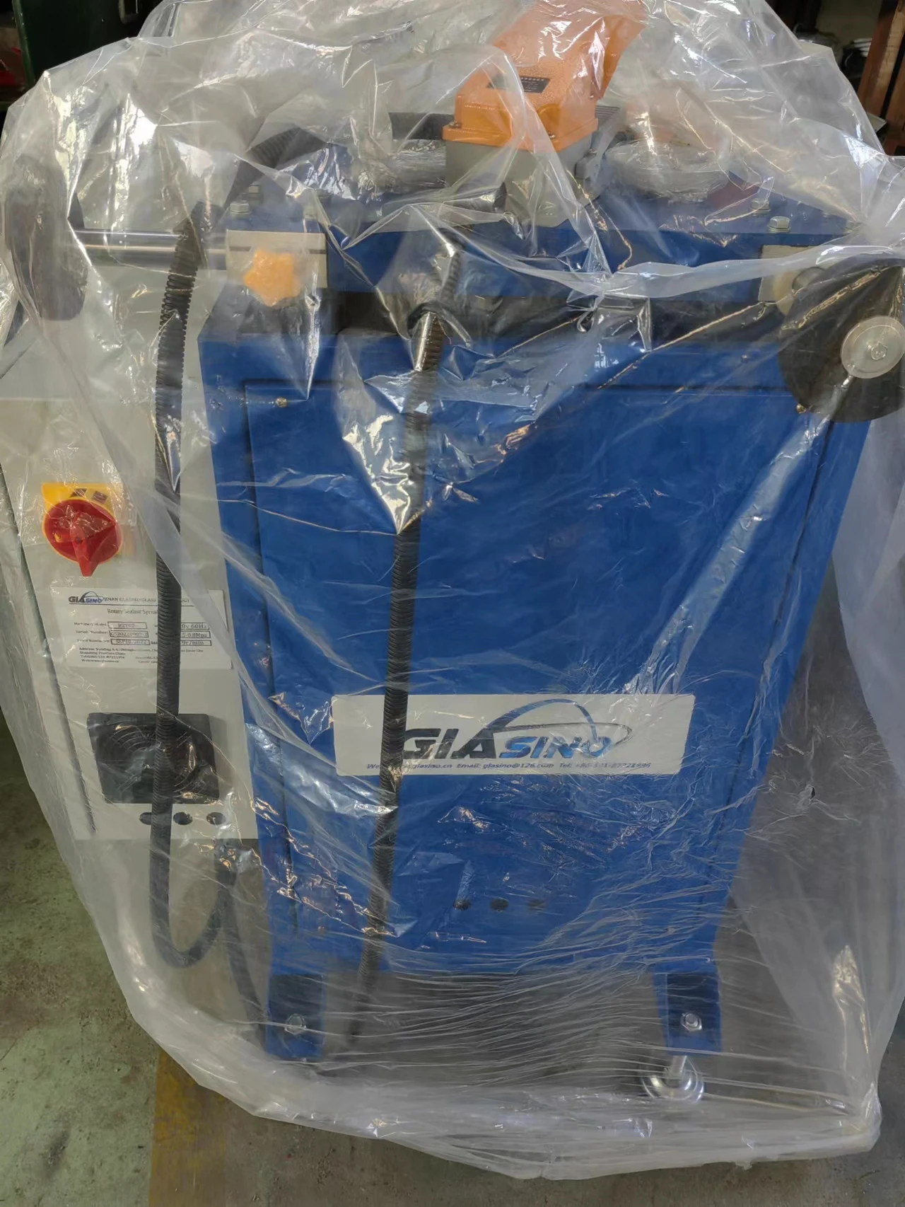 Insulating glass rotary table for double glazing glass production