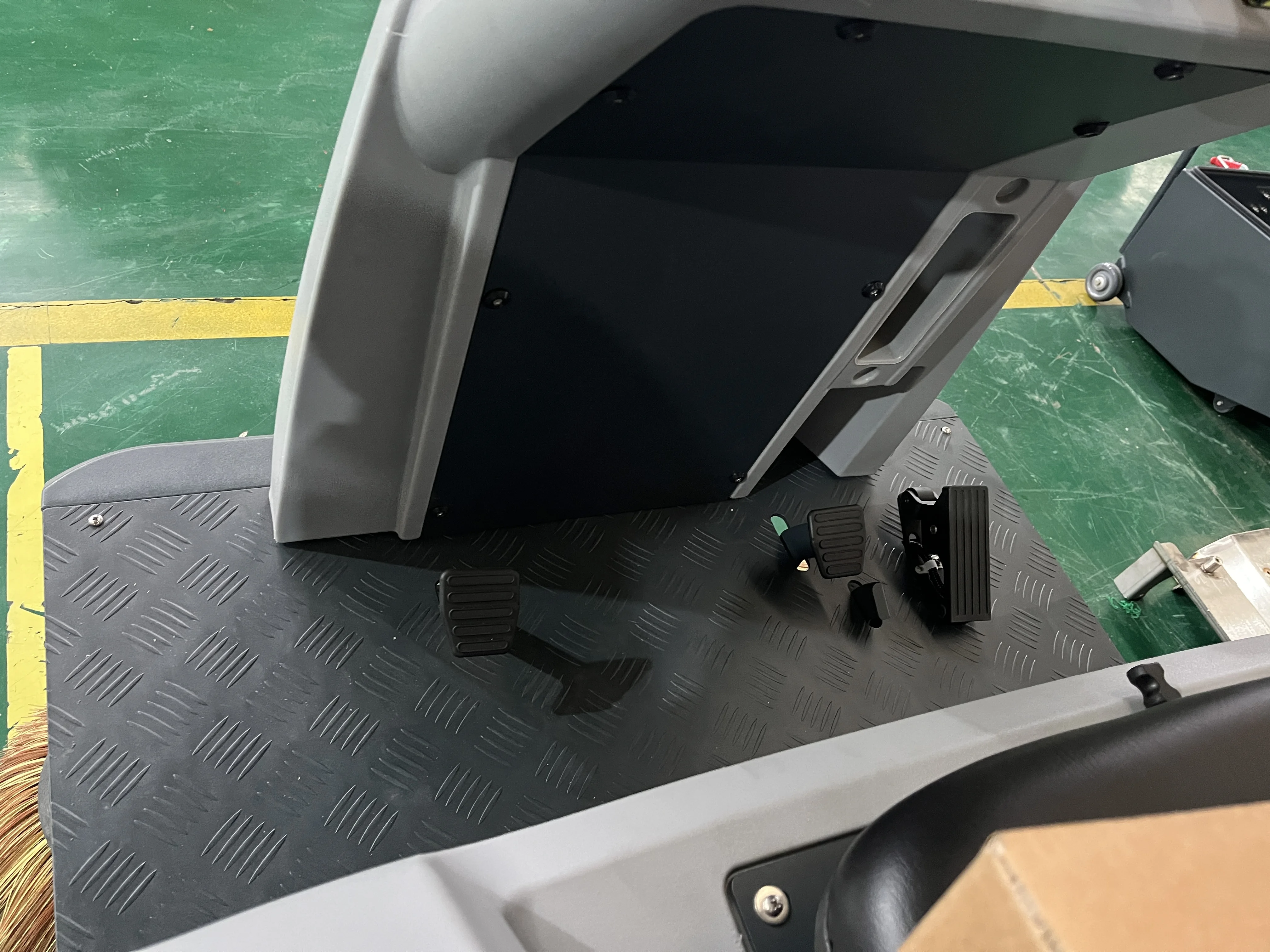 Direct factory price street electric ride on street road truck barredoras de calles machine auto artred floor scrubber sweeper