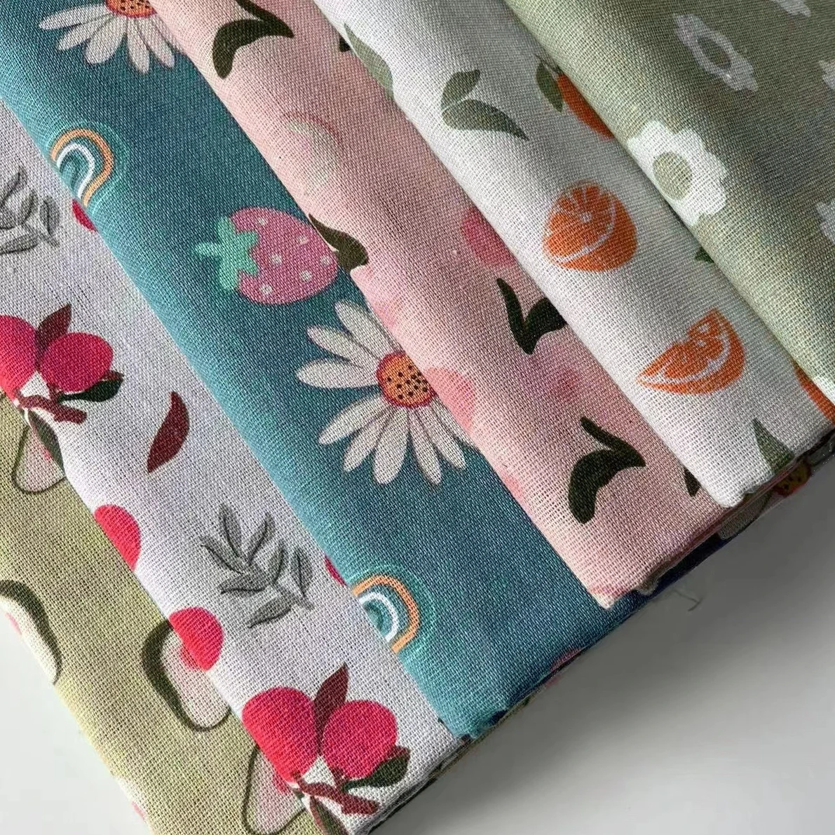 China Factory 125Gsm Garment, Material Sofa Fabric Polyester Cheap Black Out Curtain Fabric Faux Linen Fabric/